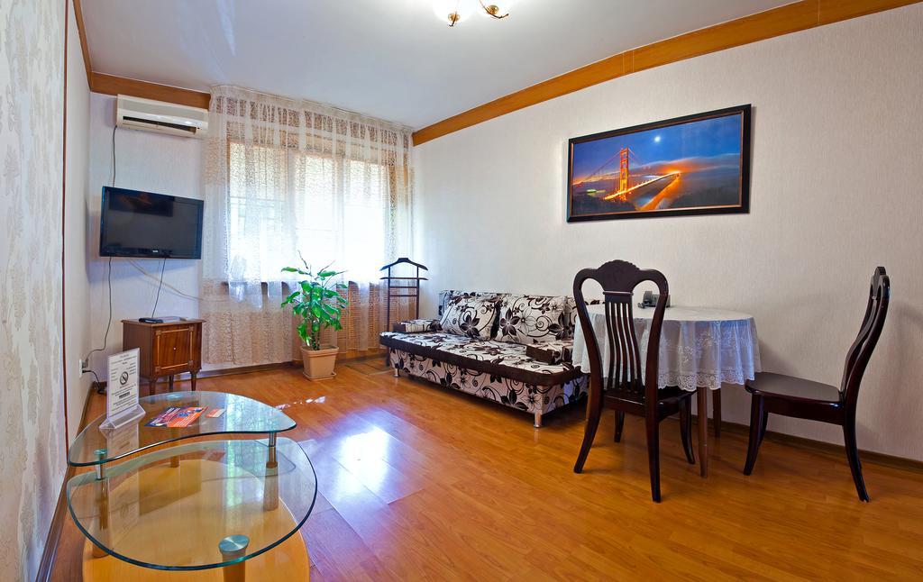 Lessor Apartments Almaty Room photo