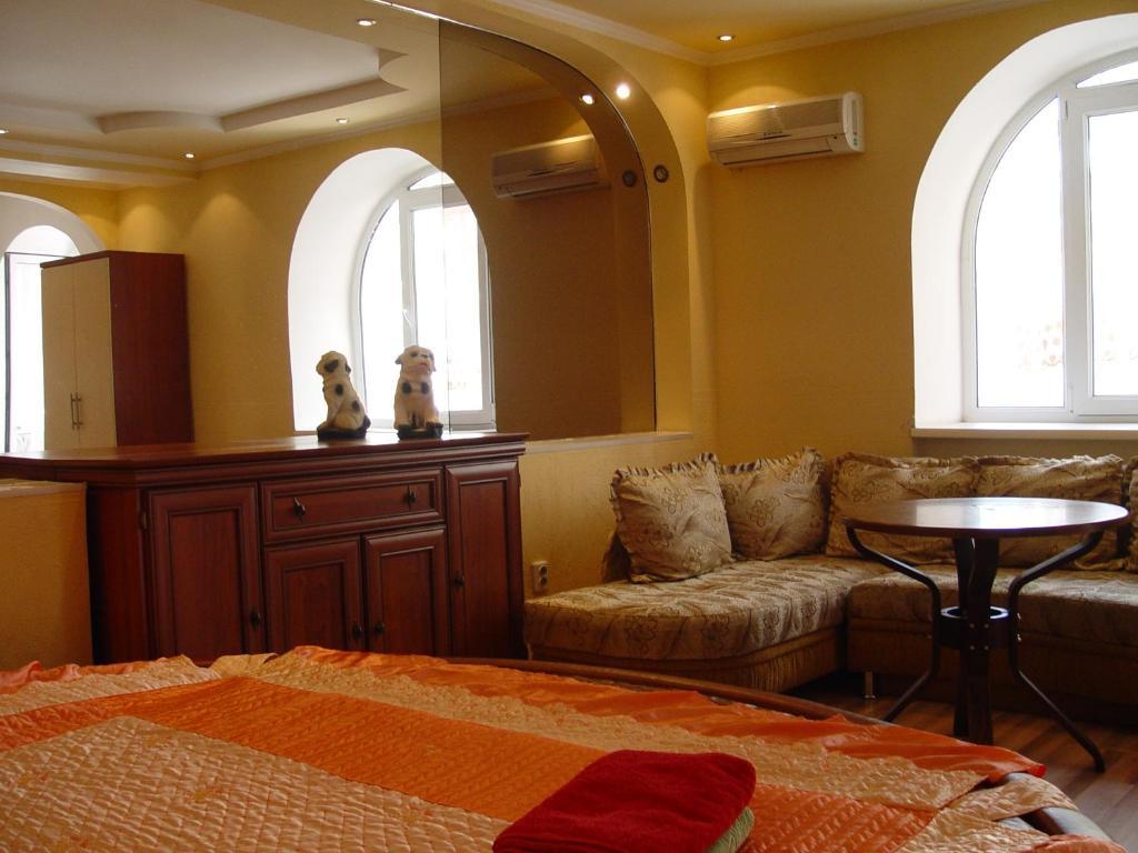 Lessor Apartments Almaty Room photo